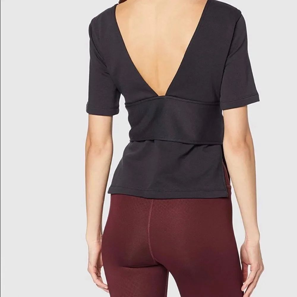 Nike Studio Yoga Top - Picture 3 of 7